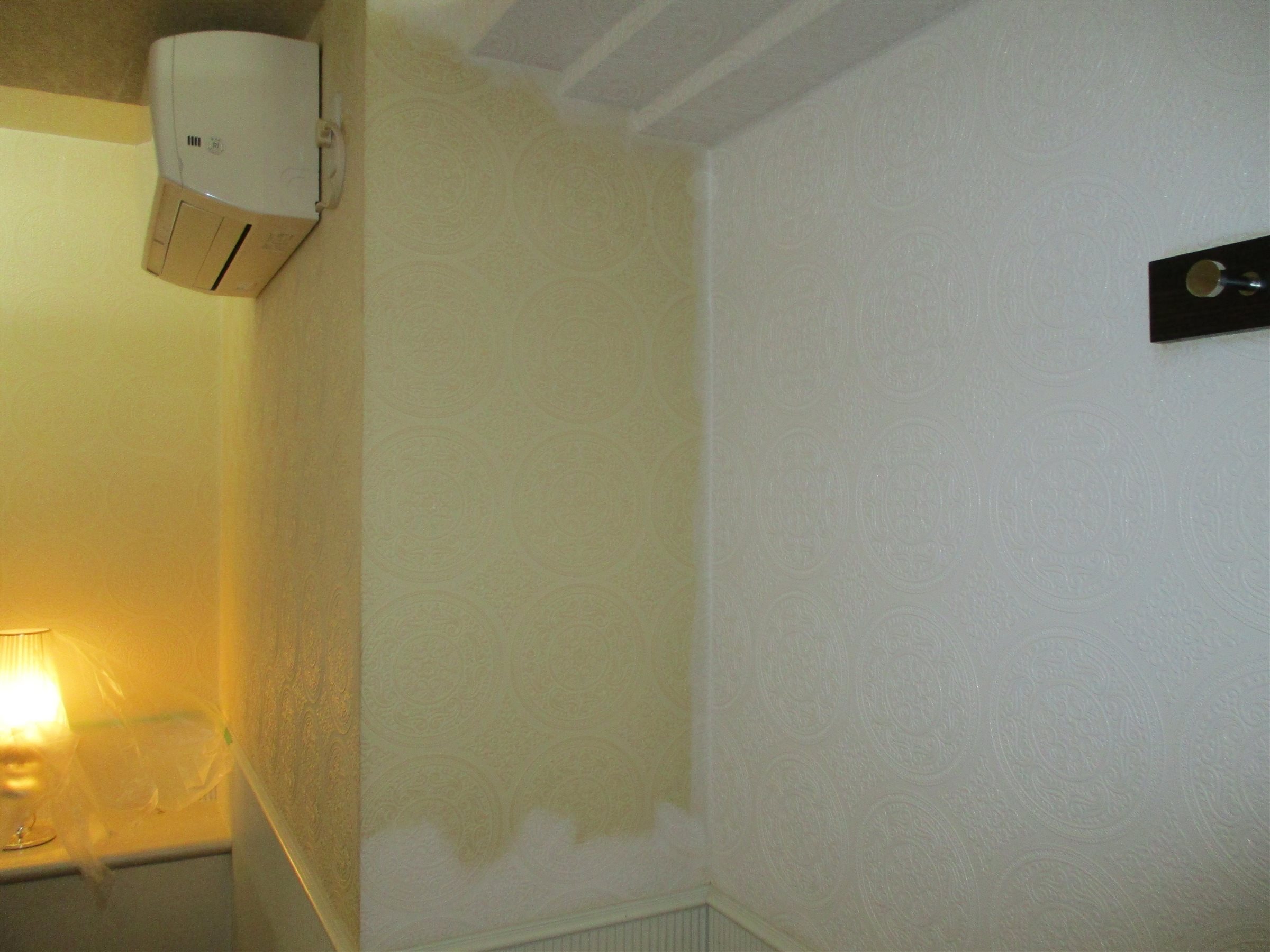 【デザインホテル】タバコのヤニで汚れた部屋が真っ白に！